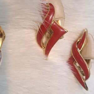 Red clip on earrings